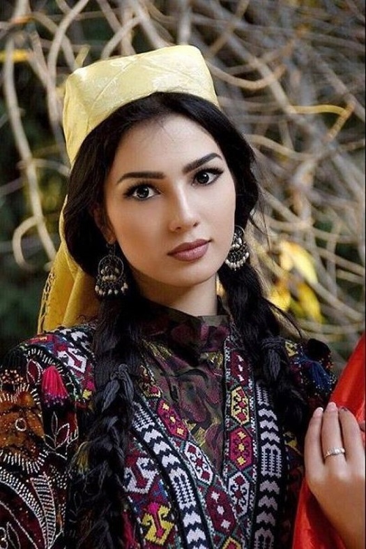 20200613 dress pr0n tajikistan.jpg